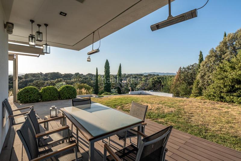 Foto 560d7c56-f54a-4df5-8410-2da39aacbf00. Chalet  de lujo único en las rozas con diseño exclusivo y vistas perpetuas extraordinaria propiedad de alto standing situada en lo en Rozas de Madrid (Las)