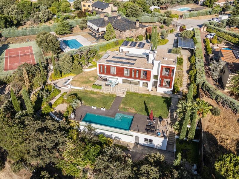 Foto 95f4d079-f814-4309-89ec-23d5ad1fb736. Chalet  de lujo único en las rozas con diseño exclusivo y vistas perpetuas extraordinaria propiedad de alto standing situada en lo en Rozas de Madrid (Las)