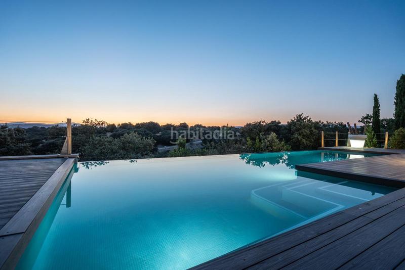 Foto 9f428f52-f9e8-40a3-b5ed-aba11d07a9c2. Chalet  de lujo único en las rozas con diseño exclusivo y vistas perpetuas extraordinaria propiedad de alto standing situada en lo en Rozas de Madrid (Las)