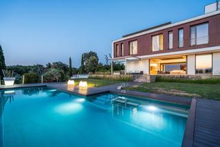 Xalet en El Pinar-Punta Galea. Chalet de lujo nico en las rozas con diseo exclusivo y vistas