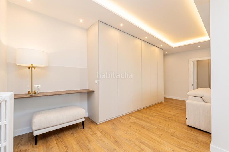 Foto 6398b7f7-6aa7-4145-9267-97ca4adb6120. Piso excelente piso alto con terraza cercano al parque el retiro calle o donnell en Madrid