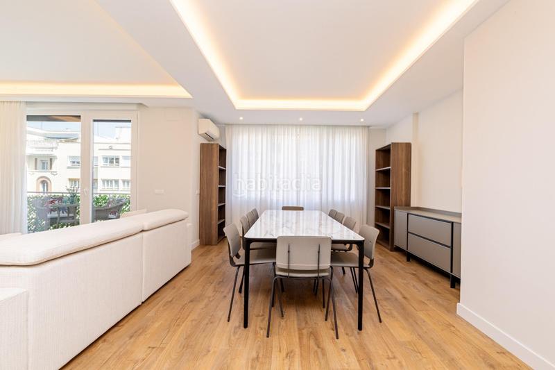 Foto b0327b88-aad2-4e24-a025-7c164f0d8072. Piso excelente piso alto con terraza cercano al parque el retiro calle o donnell en Madrid