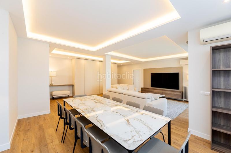 Foto d3dfa451-89ce-43c4-9688-6d291faaaa6e. Piso excelente piso alto con terraza cercano al parque el retiro calle o donnell en Madrid