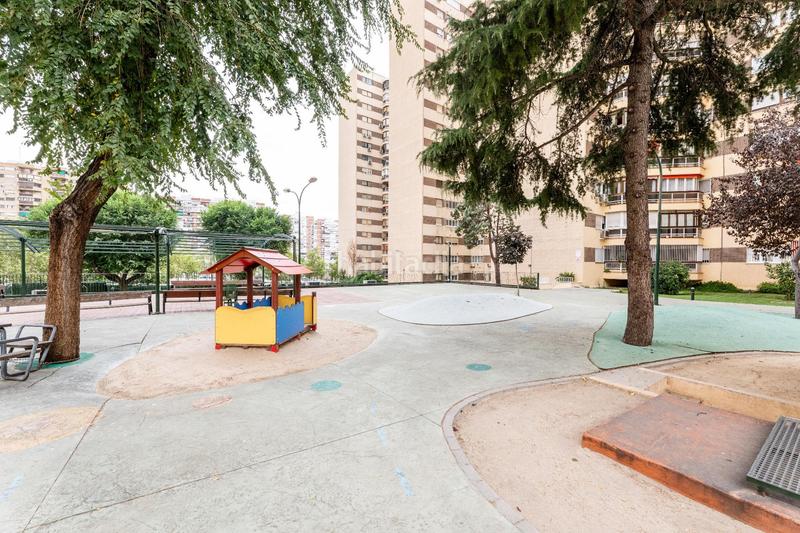 Foto 13d7fa96-2bd8-43b0-9313-29f8d5463fe4. Piso amplio piso en Peñagrande con piscina y excelentes conexiones en Madrid