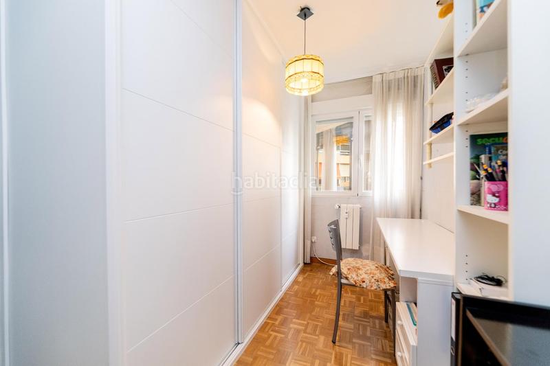 Foto d9f57a51-c2ae-4e28-9c6d-7f1d467ad29b. Piso amplio piso en Peñagrande con piscina y excelentes conexiones en Madrid