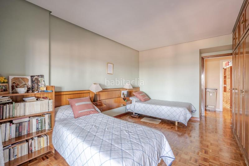 Foto 23eaacbc-64b5-4dae-942a-311e0d73c1ba. Piso increíble piso de 4 dormitorios con gran terraza cerrada en ronda de segovia magnífica vivienda situada en la exclusiva y demanda en Madrid