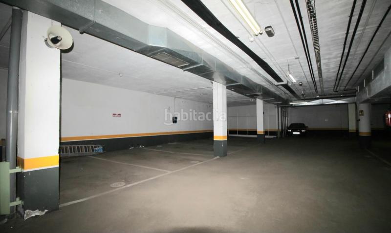 Foto 442ebe3d-ac4b-49e3-bb6e-75e8ee3a7471. Local comercial  en Estación-Centro Tres Cantos