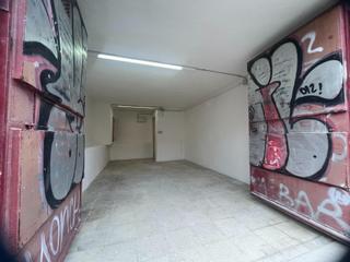 Local Comercial en Calle de Aguilafuente 9