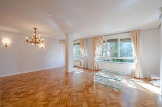 Lloguer Pis  Victor andres belaunde. Piso exclusivo en alquiler en chamartín con piscina y garaje mar