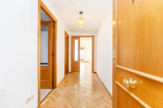 Location Appartement à Sector B. Luminoso piso en alquiler en boadilla del monte  3 dormitorios,