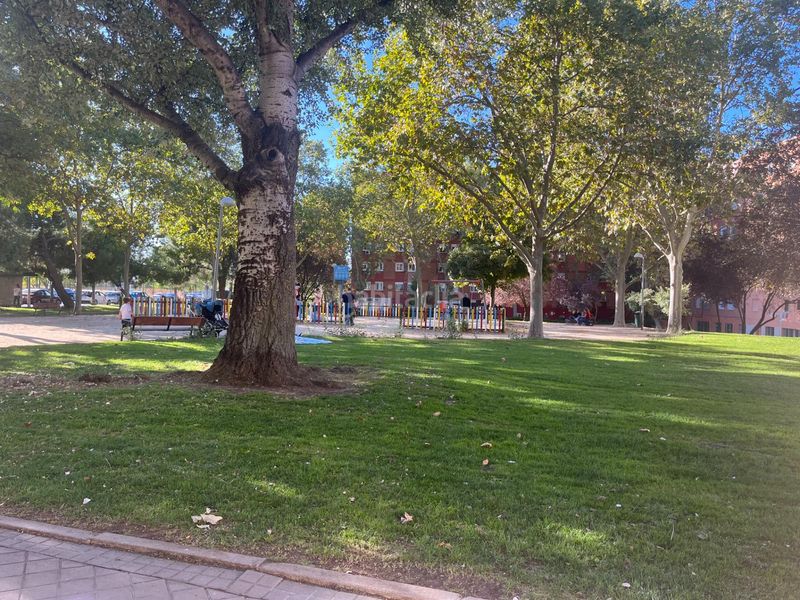 Foto 3600d11b-1495-4099-ba20-56bee301d750. Estudio en idioma esperanto 20 estudio en venta en rentabilidad y con inquilino solvente en Madrid