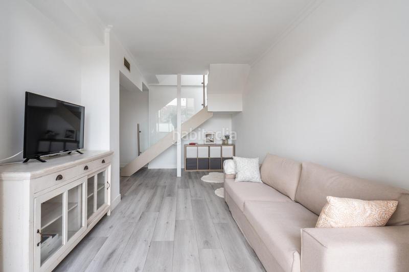 Foto 3b3c9d31-c8ec-4a62-8369-94ea1bff15fa. Attico con riscaldamento parcheggio piscina in Arroyo de la Vega La Moraleja