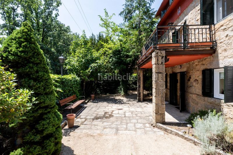 Foto d5576b46-1ded-4435-a669-972cea201057. Chalet en Navacerrada