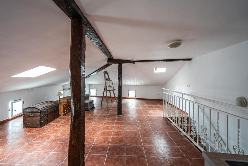 Foto 62ed46af-bb0a-4429-b18e-a29f4a12de5a. Lloguer casa aparellada amb calefacció a Tiemblo (El)