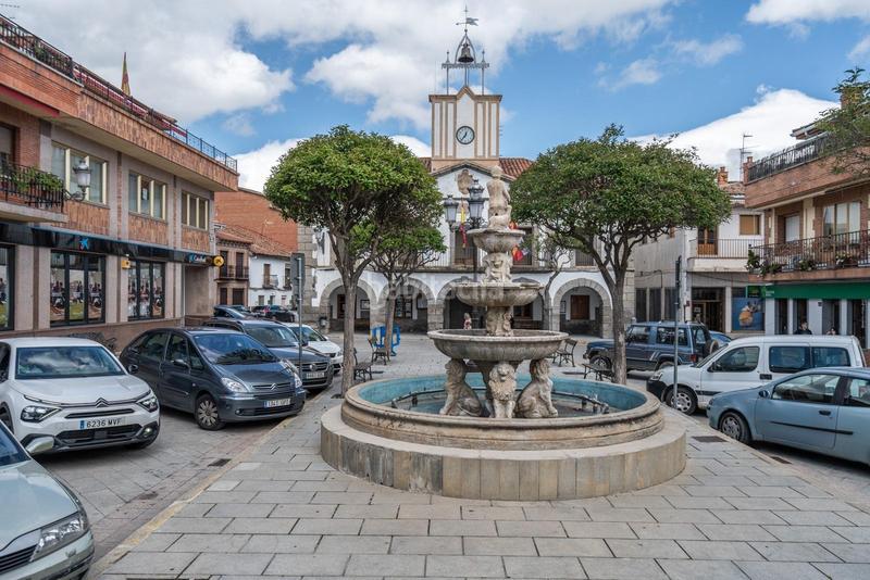 Foto d2bf2b8d-a932-4033-8e4c-a6b5ce001e33. Lloguer casa aparellada amb calefacció a Tiemblo (El)