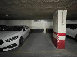 Aparcament cotxe  Calle de galileo 44. Plaza de garaje para coche mediano en arapiles, madrid