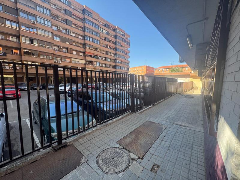 Foto 85877466-fd60-4cef-a847-0a611ba1a3b3. Locale commerciale in Palomeras Bajas Madrid