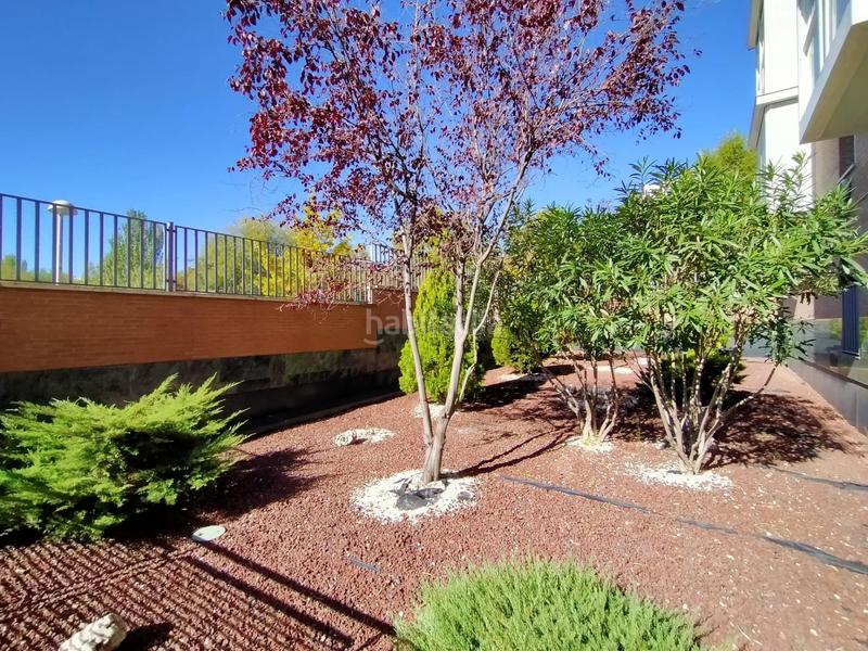 Foto 0f20322a-13b4-4556-a073-249f10d66b2a. Penthouse with heating parking pool in Las Tablas Madrid