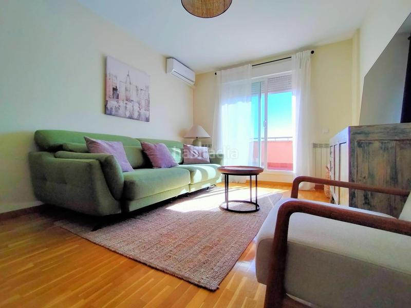 Foto 6bad4f4d-336c-48b1-b64c-2120566881e5. Penthouse with heating parking pool in Las Tablas Madrid