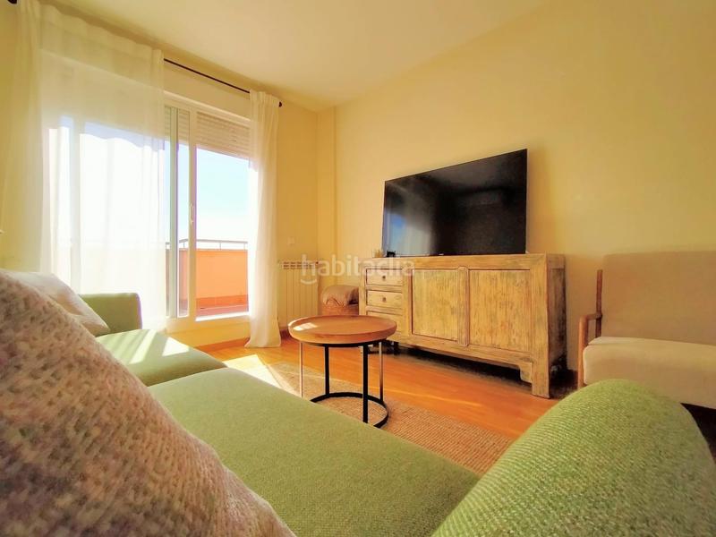 Foto bf52cd3f-02c6-4e4a-b2f6-8587cd347921. Penthouse with heating parking pool in Las Tablas Madrid