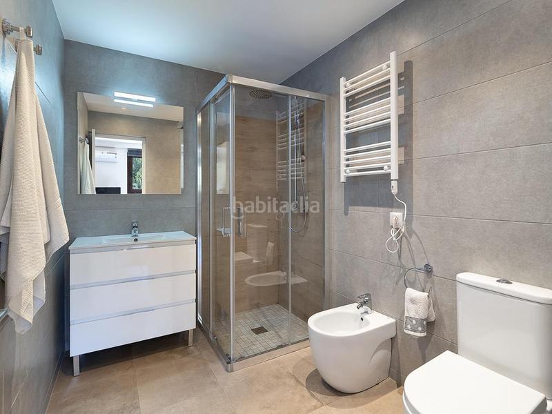 Foto 179f8499-3983-4893-81a7-5a8b920e2b80. Chalet con parcheggio piscina in Es Camp de Mar Andratx