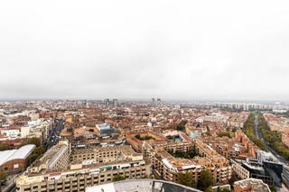 Lloguer Pis a Almenara-Ventilla. Magnifico piso en planta 22 en alquiler