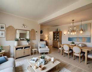 Piso  Calle de guzmán el bueno. Amplio piso exterior en vallehermoso con grandes  posibilidades