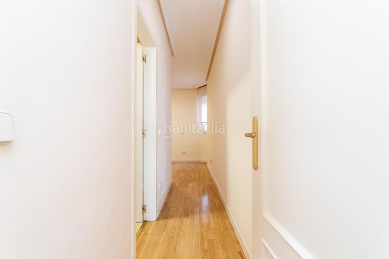 Foto 2b02876b-8f05-44a7-b084-0f7e7db0c924. Pis amb calefacció aparcament a Almendrales Madrid