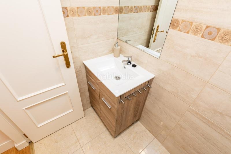 Foto 6841796a-bd3c-4864-90dd-7dbb573b35fc. Pis amb calefacció aparcament a Almendrales Madrid