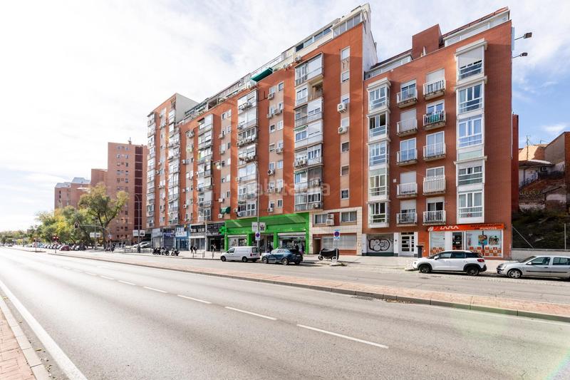 Foto f39c134e-7735-4942-898b-2199e46f09e0. Pis amb calefacció aparcament a Almendrales Madrid