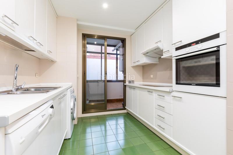 Foto 66af235e-1410-41e1-a984-f80d53209978. Flat with heating parking pool in La Paz Madrid