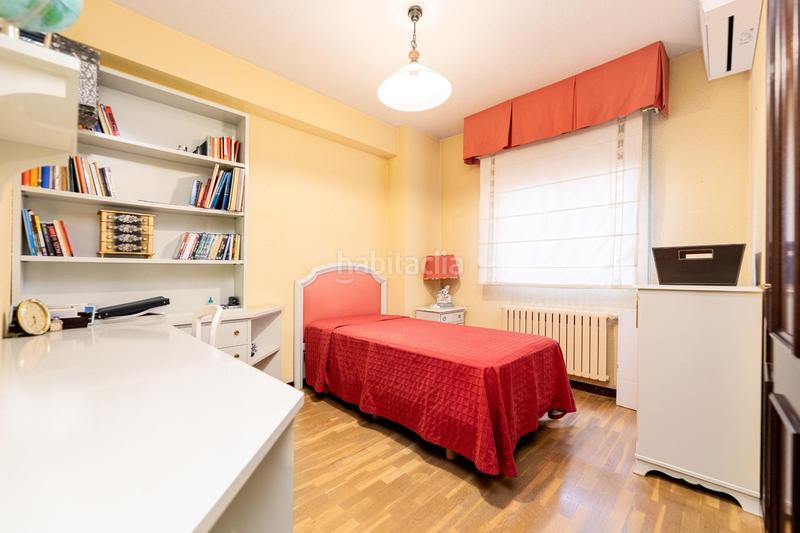 Foto 66fa925f-90ac-4f45-a420-ba157fca960b. Flat with heating parking pool in La Paz Madrid