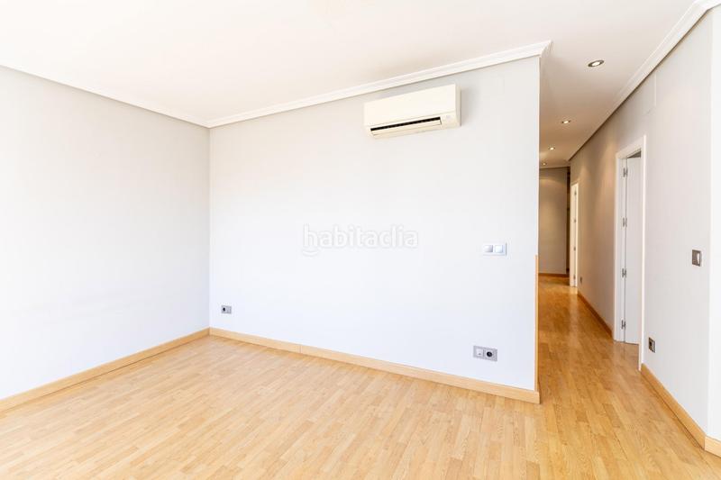 Foto 2fc6370c-c045-47f2-81cf-c109c7e118d5. Rent apartment with heating in Castellana Madrid