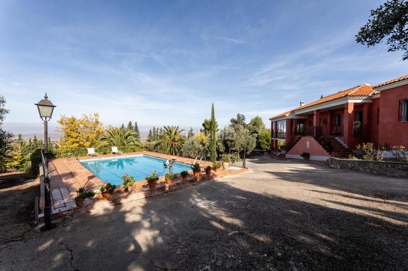 Foto 9e4757ee-7983-4d69-9a5d-6619ef217bf2. Chalet mit heizung parking pool in Los Cigarrales-La Bastida Toledo
