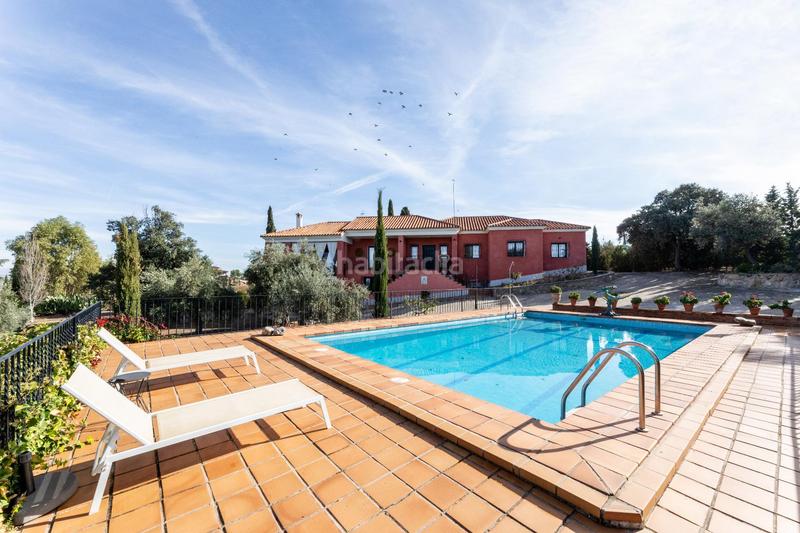 Foto 5796a565-50d0-490e-b2b3-91047b5eb334. Chalet en Los Cigarrales-La Bastida Toledo