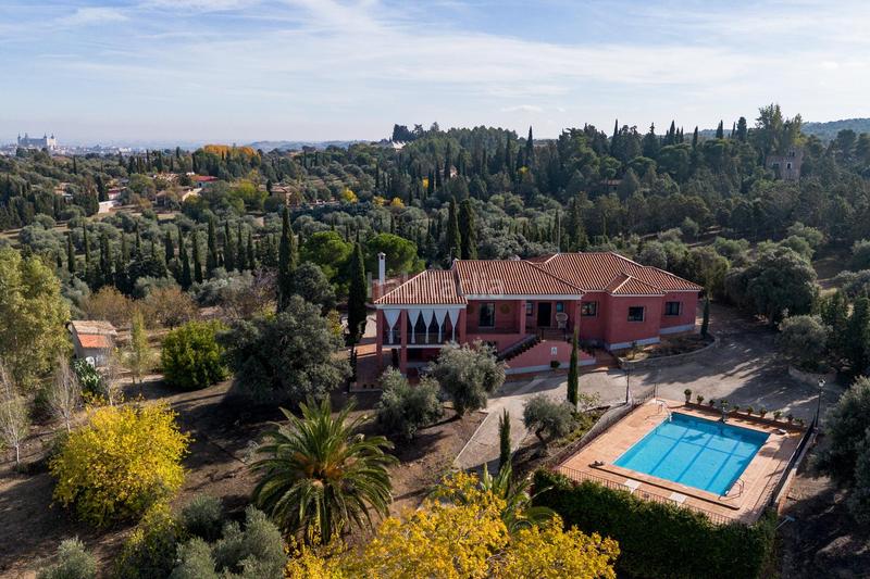 Foto 59da40bb-5e50-42a0-91b0-3cbbd9684ae1. Chalet en Los Cigarrales-La Bastida Toledo