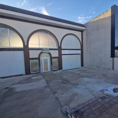 Fabrikhalle in Cobeña