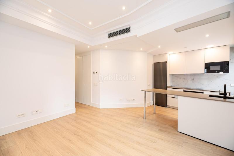 Foto 53a62f69-fd3d-46a5-8198-27d6fa183067. Rent flat with heating in Argüelles Madrid