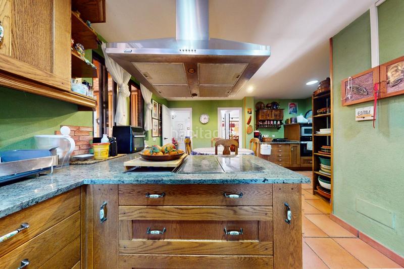 Foto 04101907-533d-4913-8716-7e050060374c. Reihenhaus mit heizung parking pool in Parquelagos-Puente Nuevo Galapagar