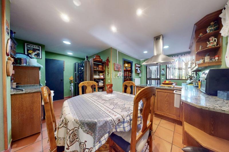 Foto 39932724-96a4-4e5a-a9b0-d2b496c10787. Reihenhaus mit heizung parking pool in Parquelagos-Puente Nuevo Galapagar