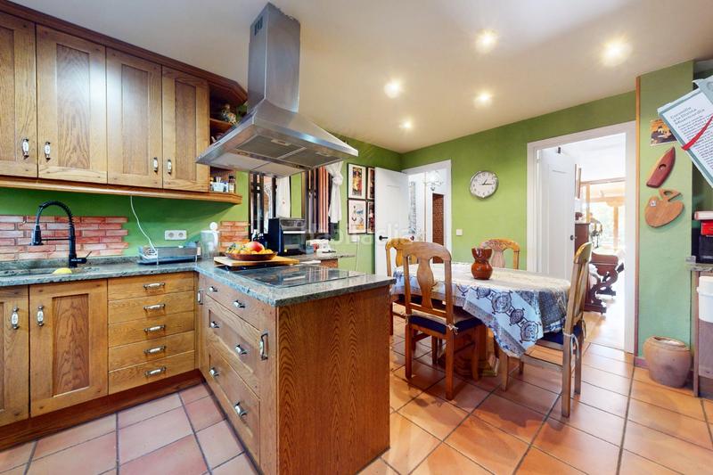 Foto 40685717-2b31-4f34-8e77-552cc4fec150. Reihenhaus mit heizung parking pool in Parquelagos-Puente Nuevo Galapagar