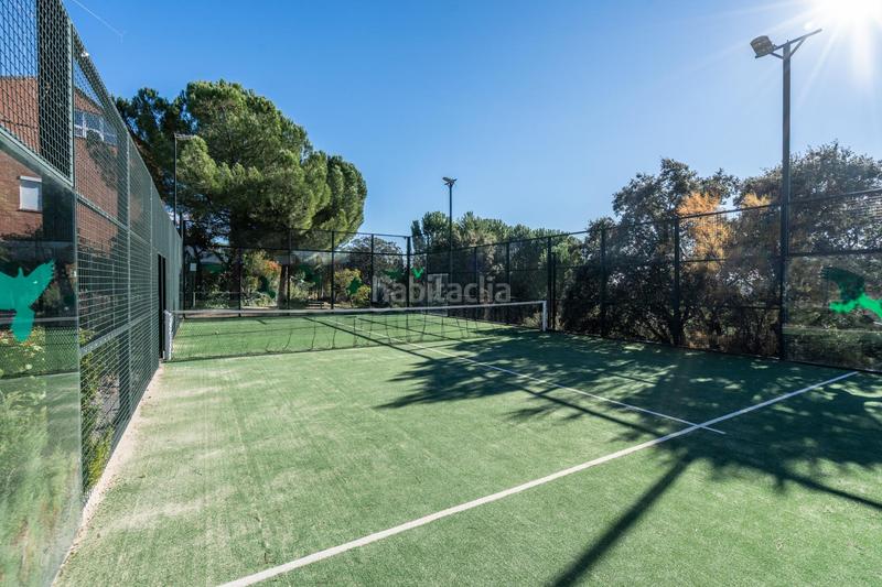 Foto 8560cb73-2581-4f3b-bca4-6a59e9dee97a. Reihenhaus mit heizung parking pool in Parquelagos-Puente Nuevo Galapagar