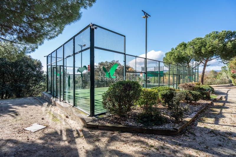 Foto df636586-d04b-4f00-8294-ac486e64d9ef. Reihenhaus mit heizung parking pool in Parquelagos-Puente Nuevo Galapagar