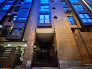 Parking coche en Calle del Gasómetro