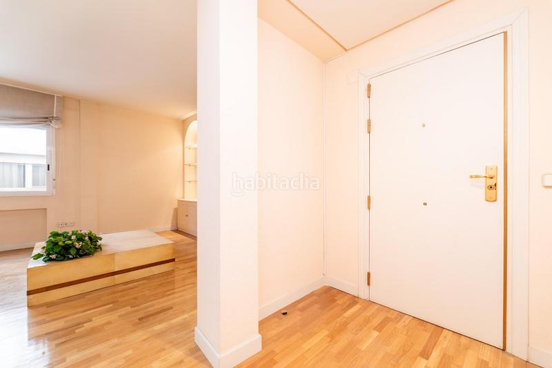 Foto 0aedede3-f439-42aa-9fc4-22771f1568d4. Piso en Cuatro Caminos - Azca Madrid