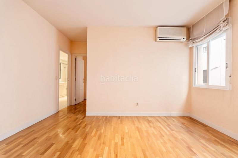 Foto ef81b641-ae00-4154-8c72-0d642eefc004. Piso en Cuatro Caminos - Azca Madrid