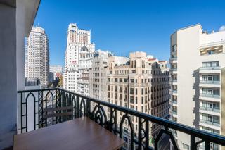 Piso  Calle calle gran vía, 67. Impresionante piso de lujo en pleno gran vía de madrid, esquina