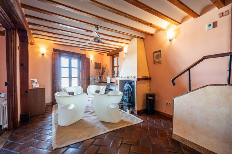 Foto b51aedb4-b2e6-479c-8477-48d848c96dc3. Edifici a Belmonte de Tajo