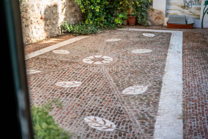 Foto b60be953-e718-4263-8fda-313a3faba5da. Edifici a Belmonte de Tajo