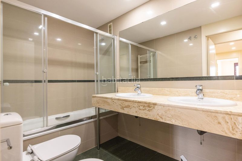 Foto 99f5a835-c582-4f43-ab1d-0251f5a11b38. Dúplex exclusivo bajo en esquina, privacidad y tranquilidad en zona prime en Boadilla del Monte